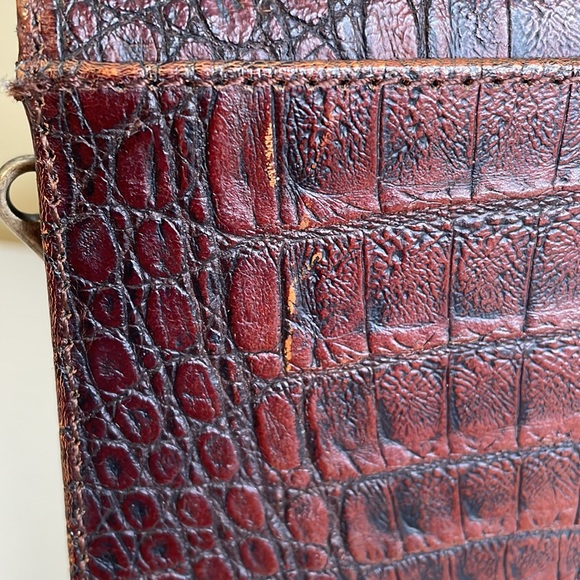 Croc Embossed Leather Shoulder Bag - Picture 15 of 16